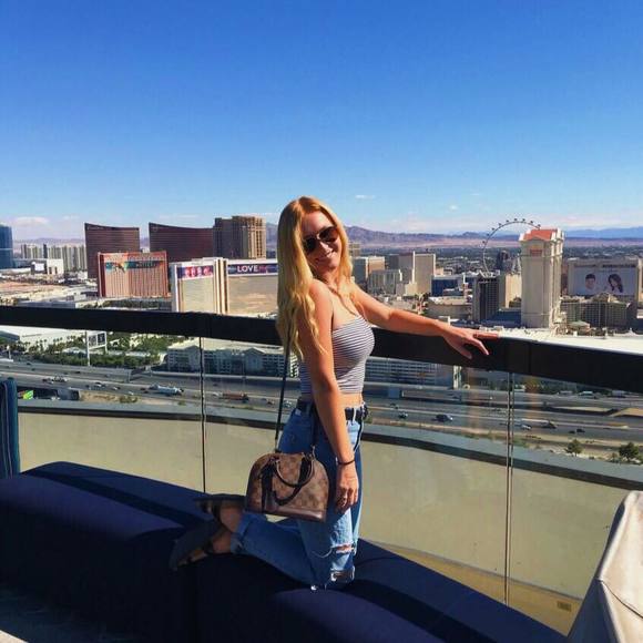 Meet your Posher, Ally - Picture 1 of 1